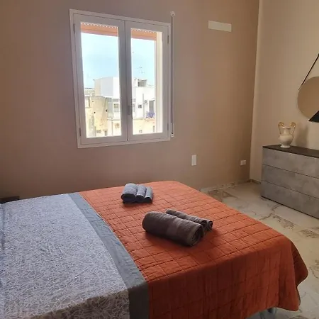 La Finestra Di Uccio Apartment