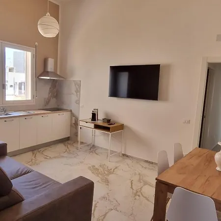 Apartment La Finestra Di Uccio *